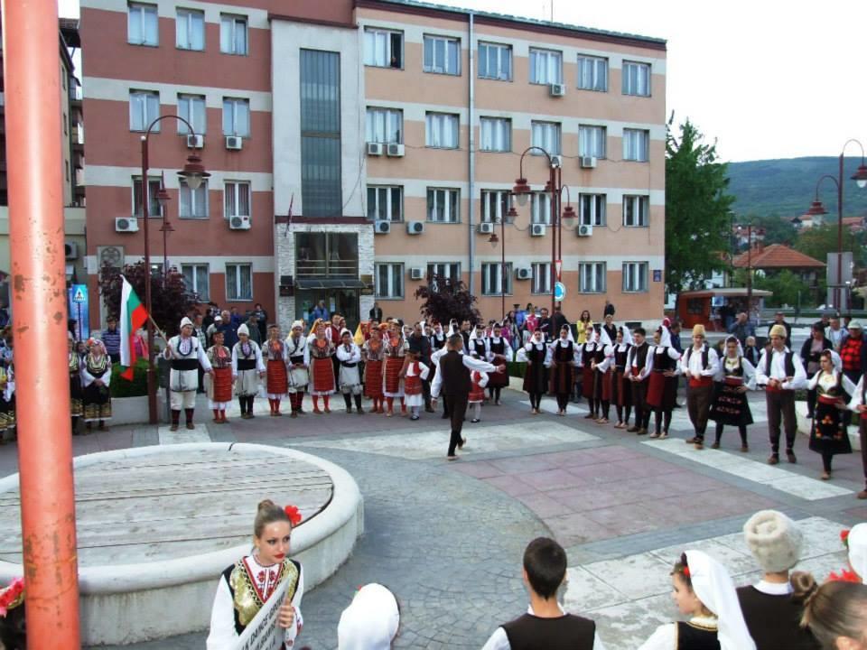 Amfora Rooms Caribrod Dimitrovgrad Exterior foto