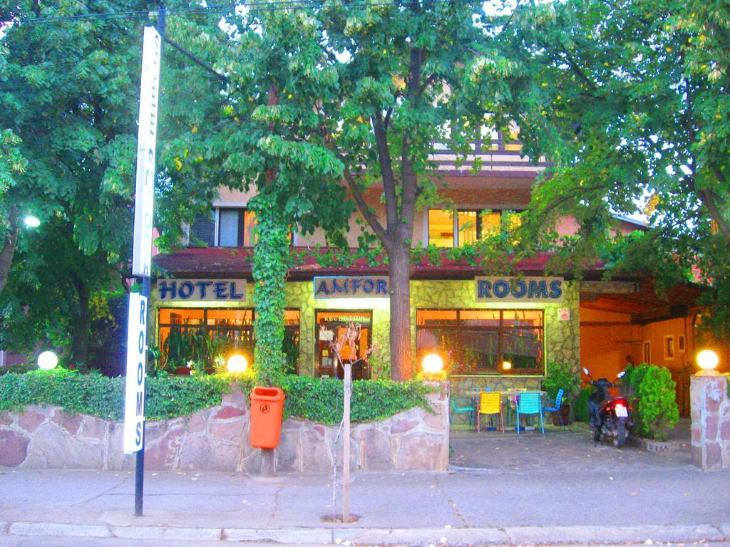 Amfora Rooms Caribrod Dimitrovgrad Exterior foto
